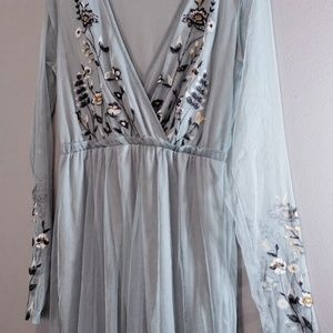 Embroidered midi floral dress mesh